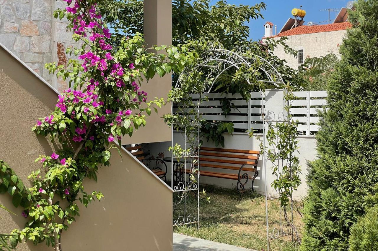Royals Apartments Nikiti  Extérieur photo