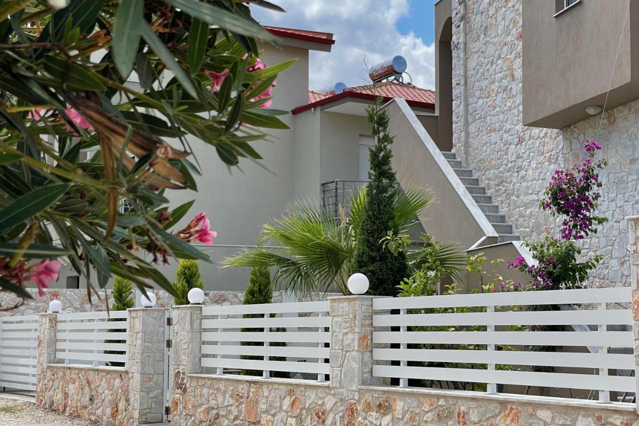 Royals Apartments Nikiti  Extérieur photo