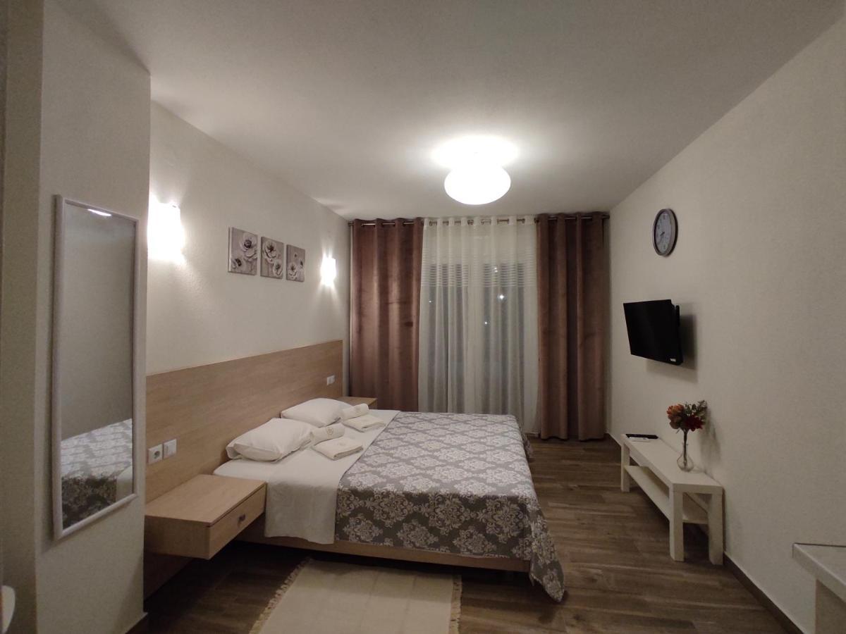Royals Apartments Nikiti  Extérieur photo