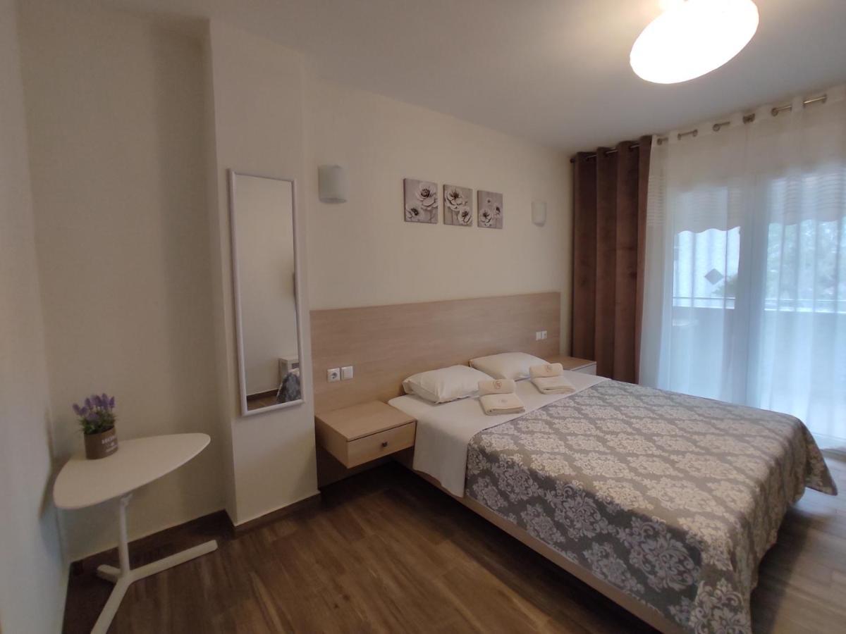 Royals Apartments Nikiti  Extérieur photo