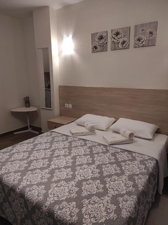 Royals Apartments Nikiti  Extérieur photo
