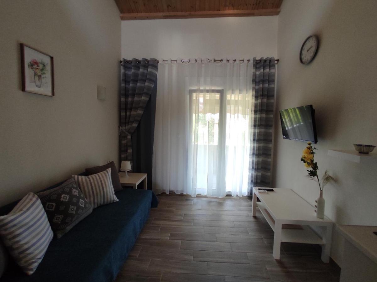 Royals Apartments Nikiti  Extérieur photo