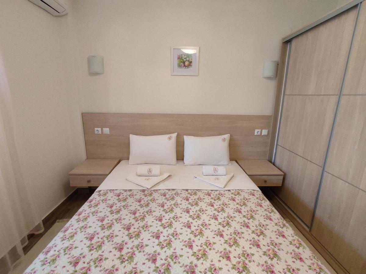 Royals Apartments Nikiti  Extérieur photo