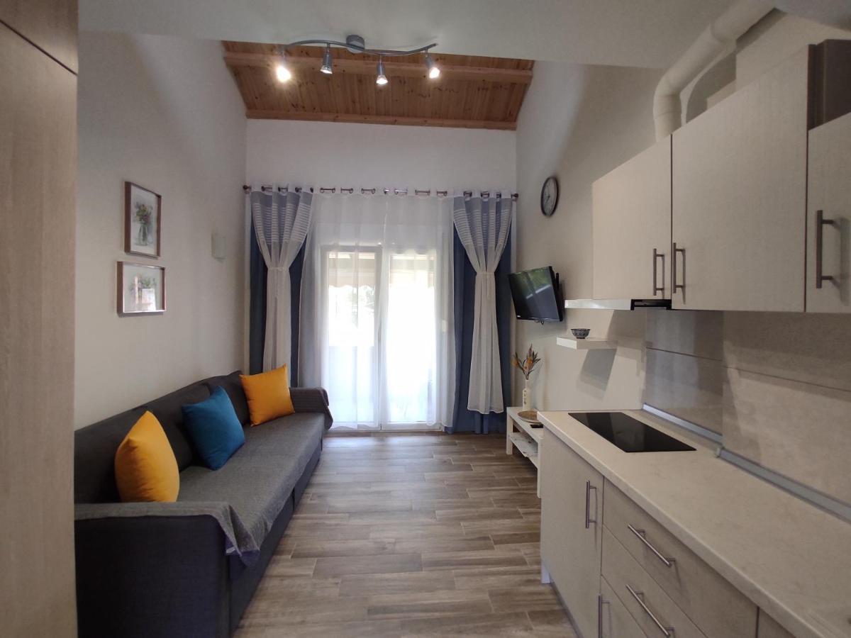 Royals Apartments Nikiti  Extérieur photo